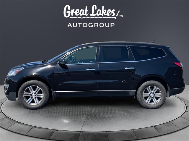 2017 Chevrolet Traverse 1LT photo 2