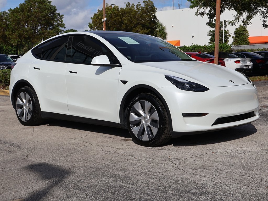 Used 2023 Tesla Model Y Long Range with VIN 7SAYGDEE6PA195009 for sale in Northfield, Minnesota