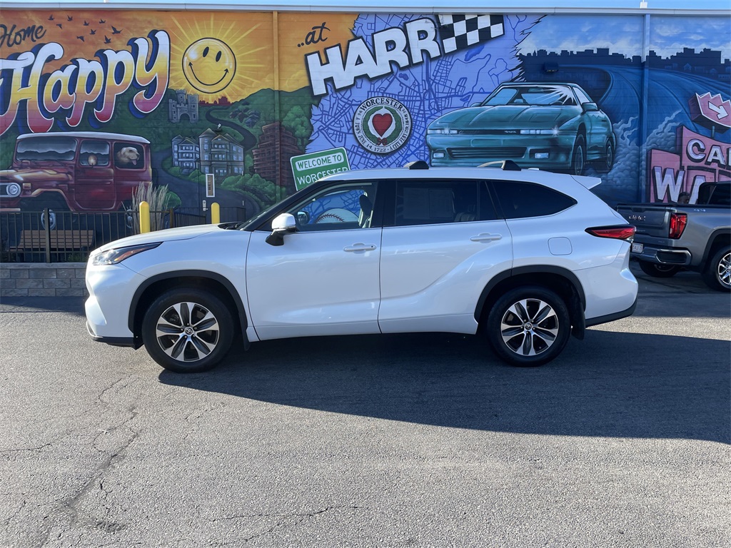 Used 2022 Toyota Highlander SUV