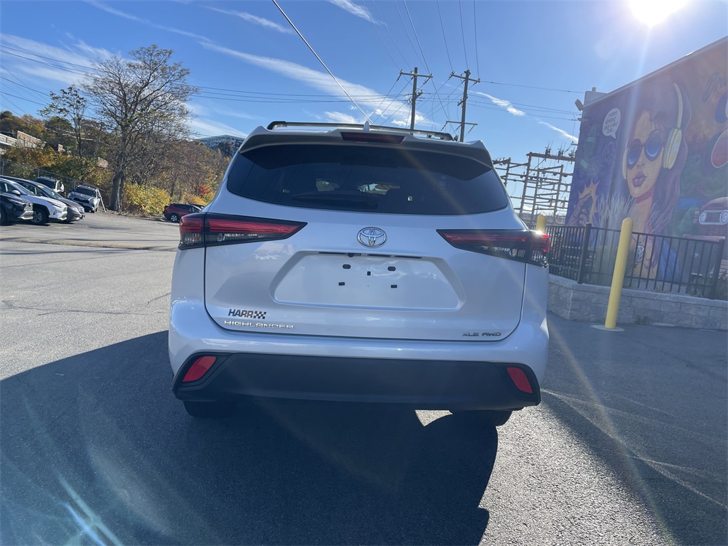 Used 2022 Toyota Highlander SUV