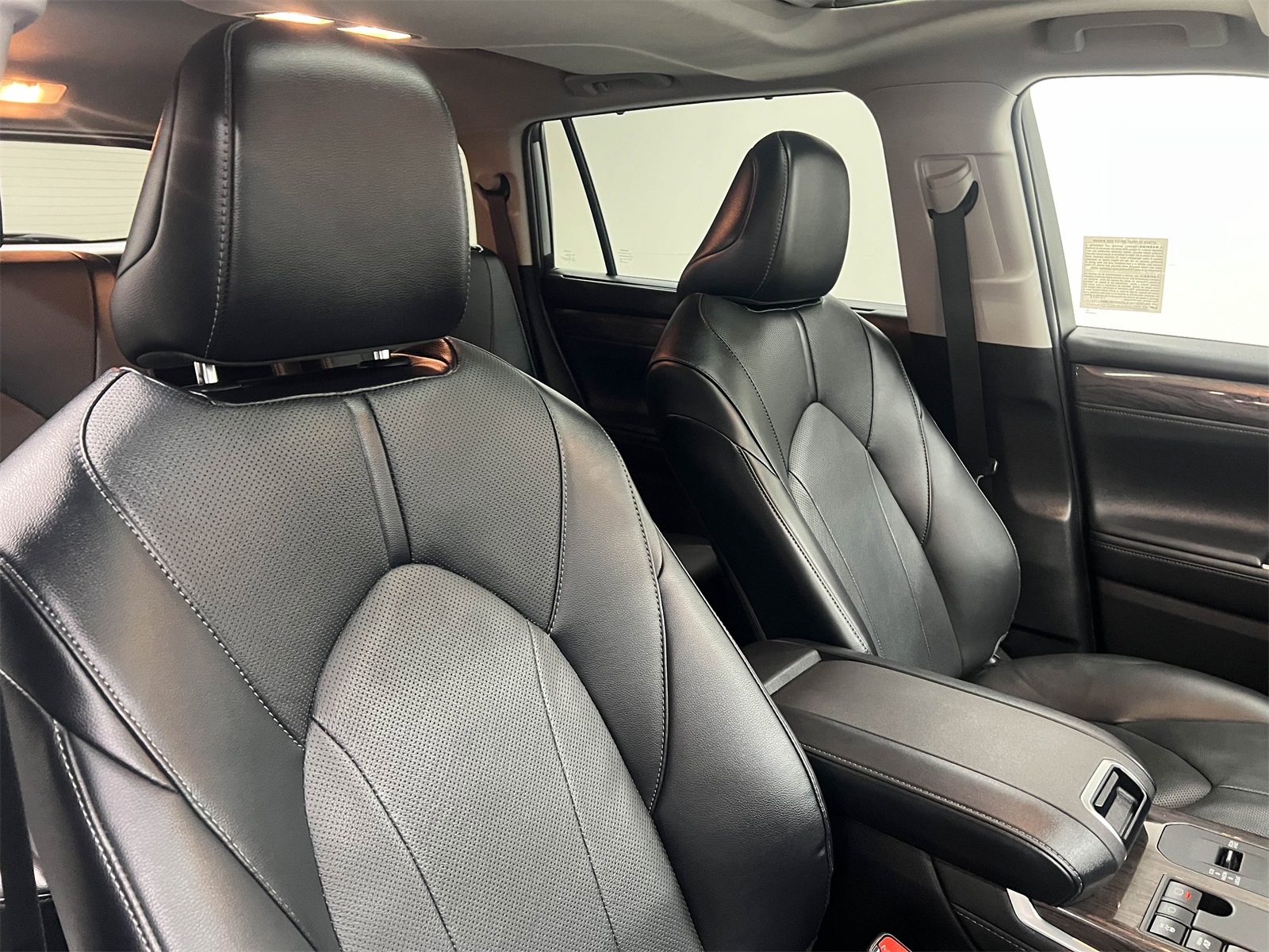 used 2024 Toyota Highlander Hybrid car, priced at $48,788