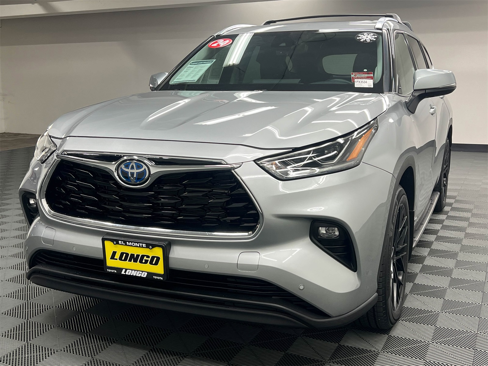 used 2024 Toyota Highlander Hybrid car, priced at $48,788