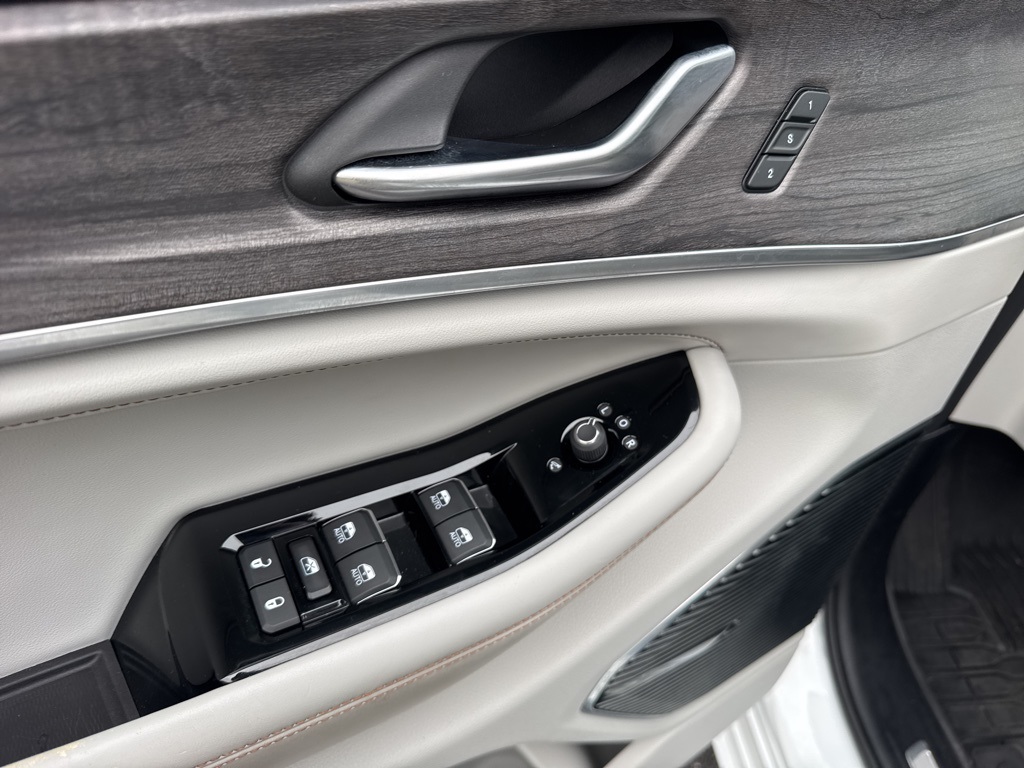 used 2021 Jeep Grand Cherokee L car, priced at $26,470