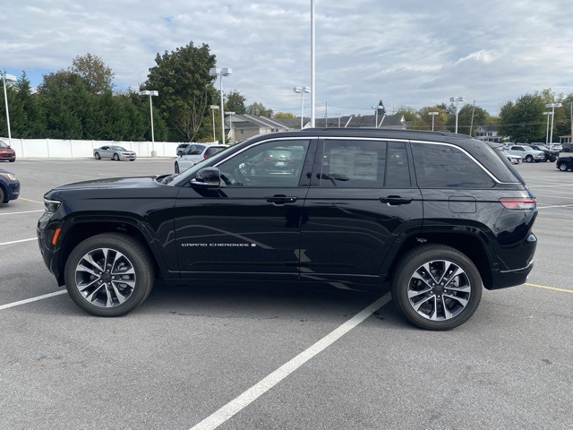 new 2025 Jeep Grand Cherokee car, priced at $55,548