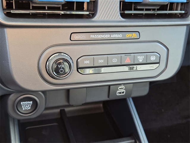 New 2025 Ford Maverick Lobo Standard 4D Crew Cab