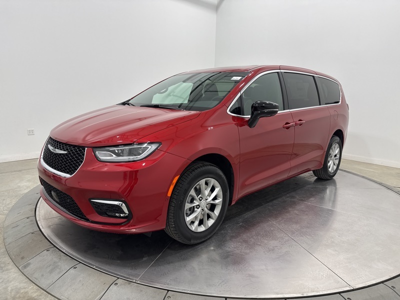 2026 Chrysler Pacifica Limited photo 3