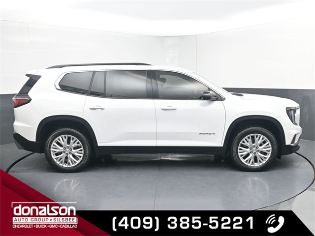 used 2024 GMC Acadia car, priced at $40,093