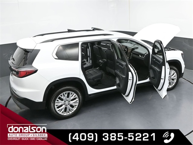 used 2024 GMC Acadia car, priced at $40,093