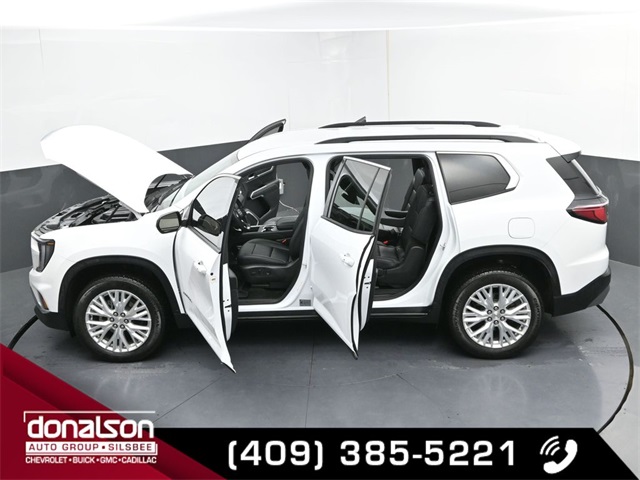 used 2024 GMC Acadia car, priced at $40,093