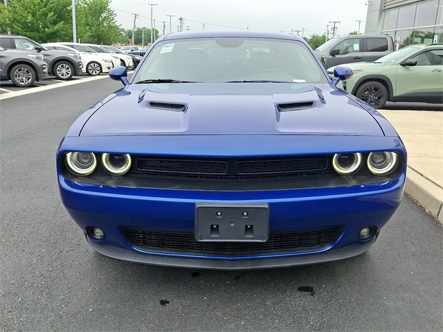 Challenger SXT