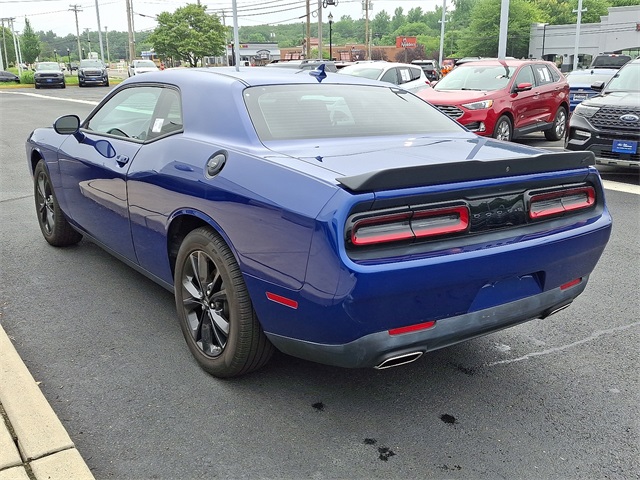 Challenger SXT