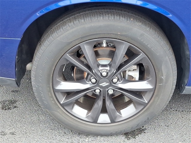 Challenger SXT