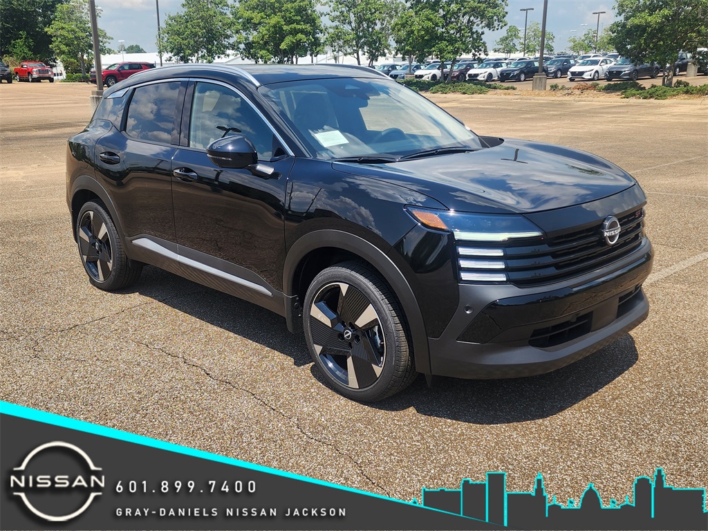 2025 Nissan Kicks SR AWD's photo