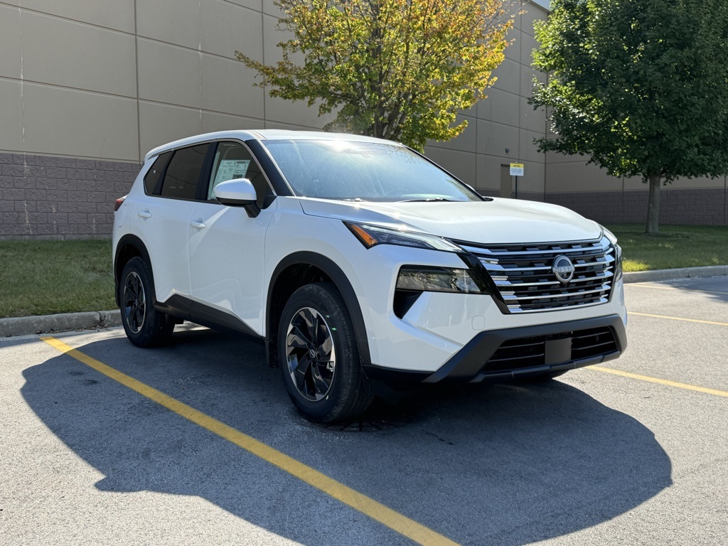 2026 Nissan Rogue SV photo 2