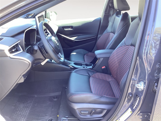 2025 Toyota Corolla XSE photo 9