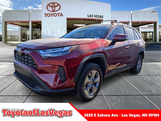 2023 Toyota RAV4 XLE's photo