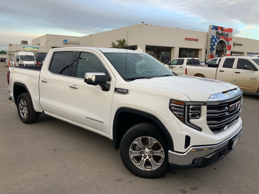 2024 GMC Sierra 1500 SLT's photo