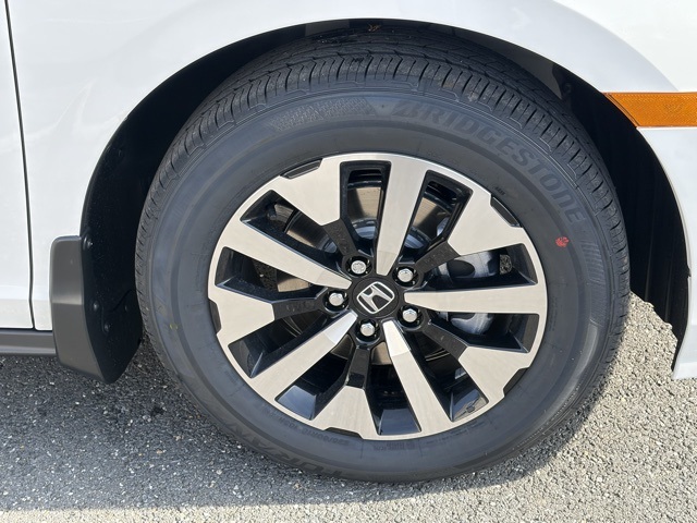 new 2026 Honda Odyssey car, priced at $42,508