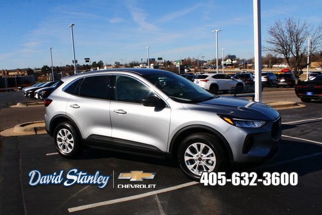 used 2024 Ford Escape car, priced at $22,071