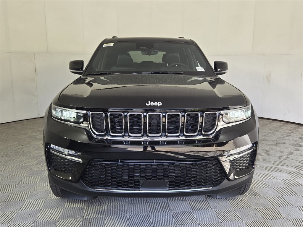 new 2025 Jeep Grand Cherokee car, priced at $33,745