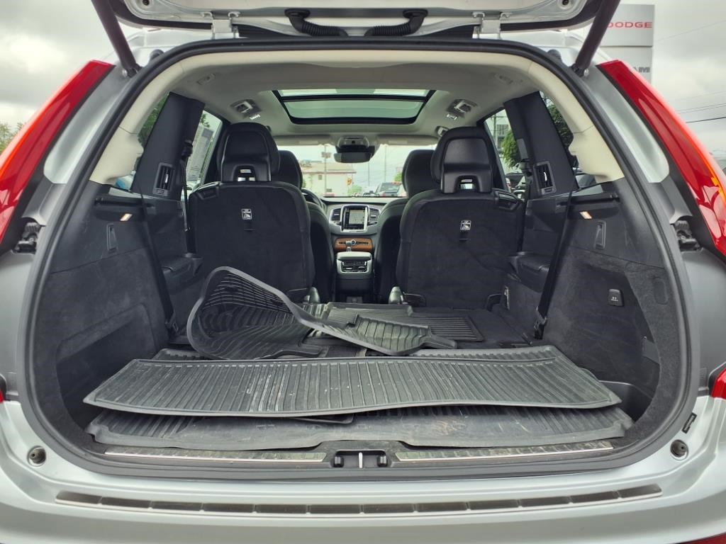 used 2022 Volvo XC90 car, priced at $31,500