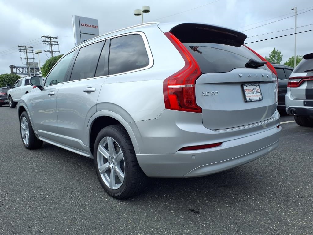 used 2022 Volvo XC90 car, priced at $31,500