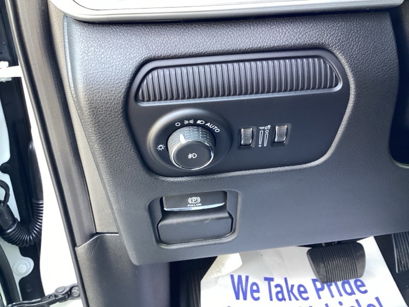 2025 Jeep Wagoneer Series II photo 28