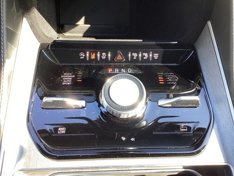2025 Jeep Wagoneer Series II photo 36