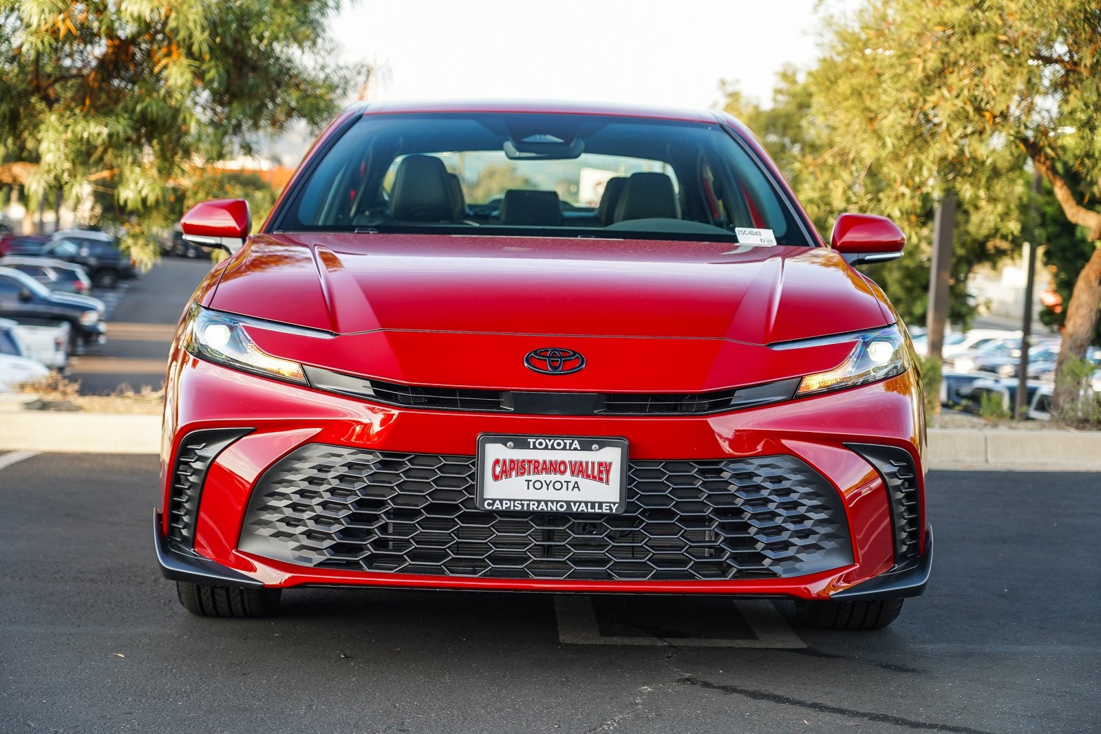 2025 Toyota Camry SE photo 4