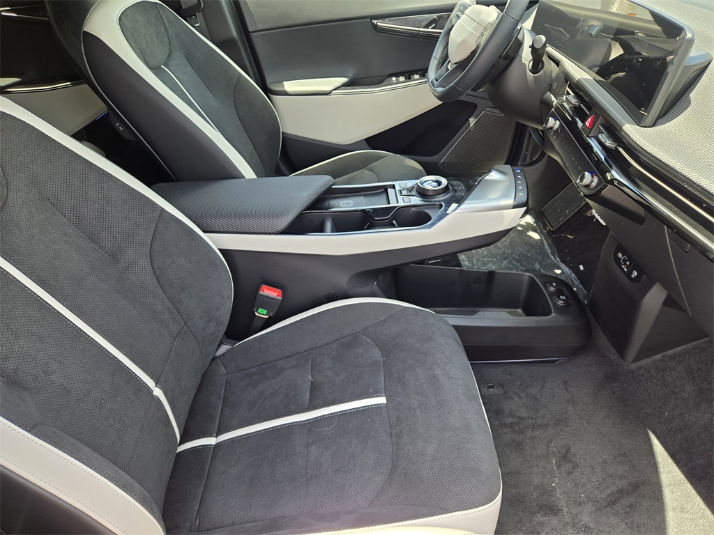 2025 Kia EV6 GT-Line photo 9