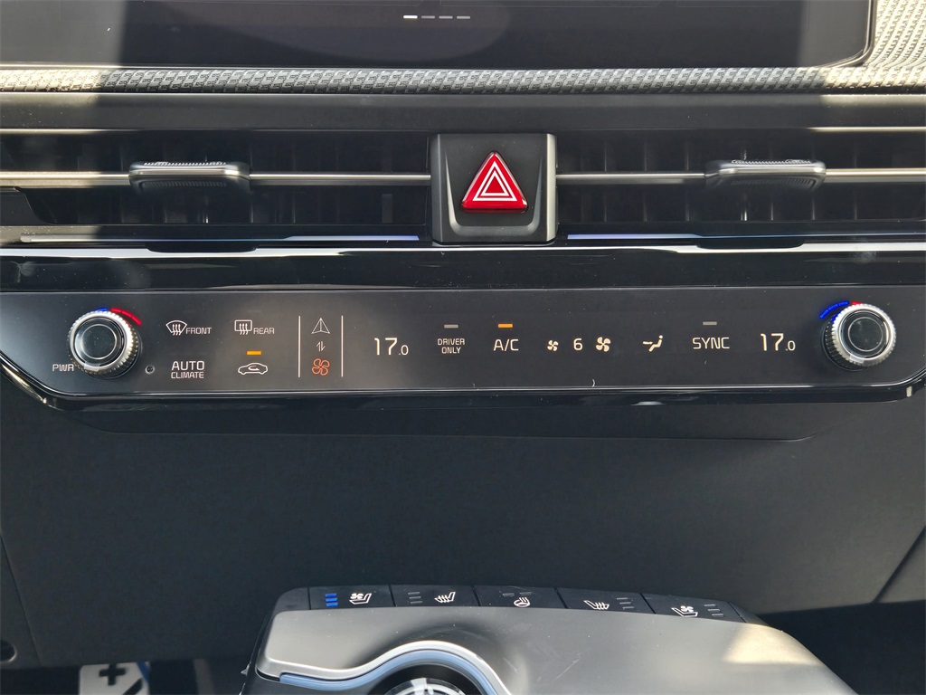 2025 Kia EV6 GT-Line photo 13