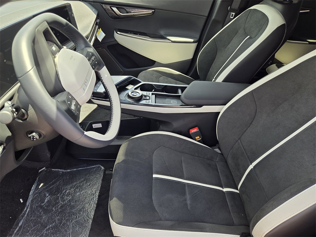 2025 Kia EV6 GT-Line photo 8