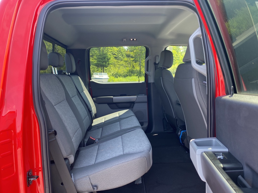 2025 Ford F-250 photo 18