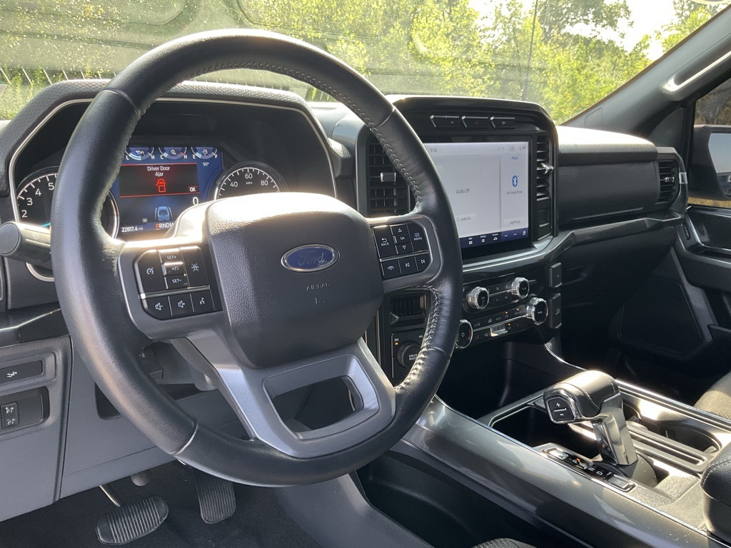 2022 Ford F-150 XLT photo 12