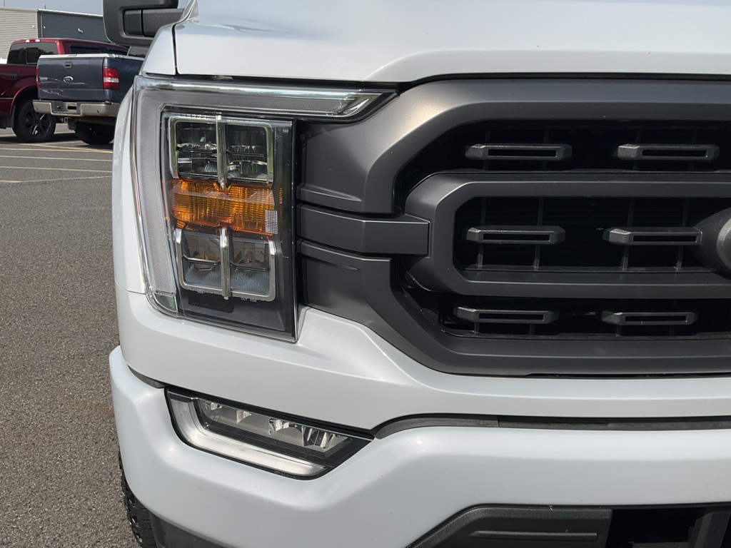 2022 Ford F-150 XLT photo 2