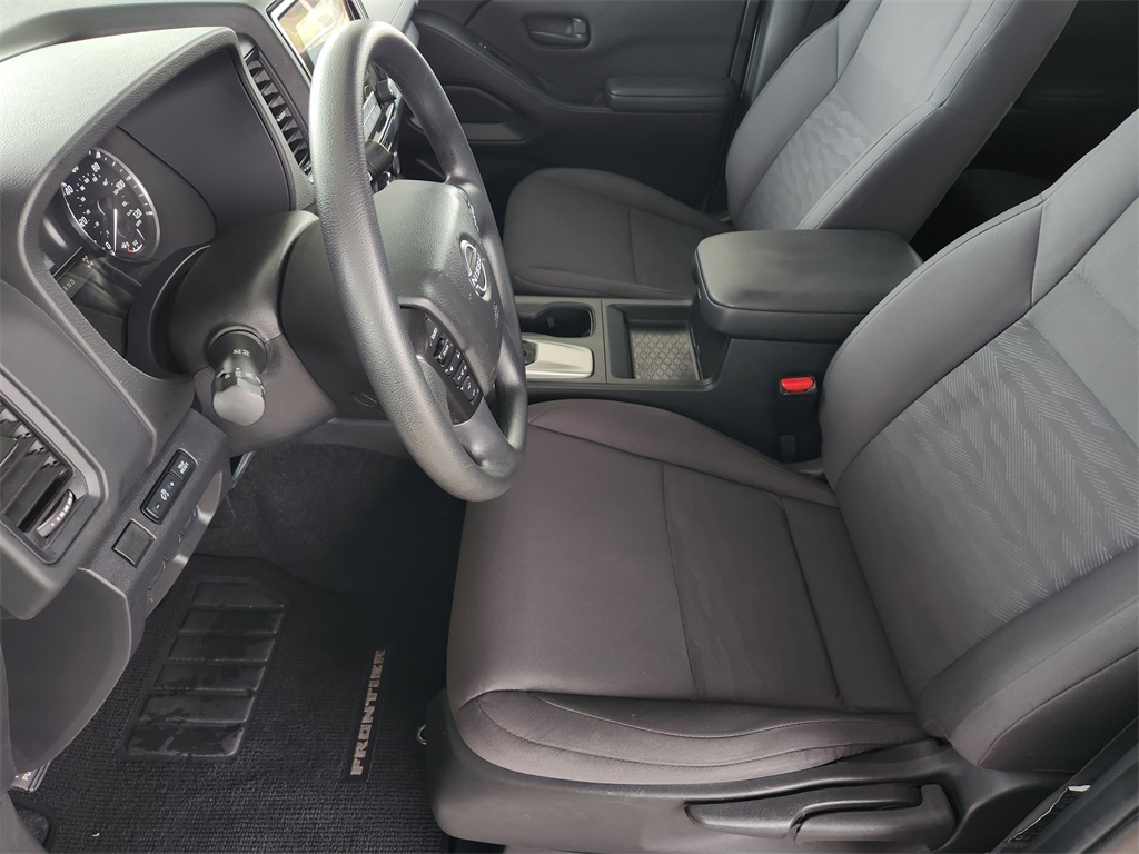 2023 Nissan Frontier S Crew Cab photo 12