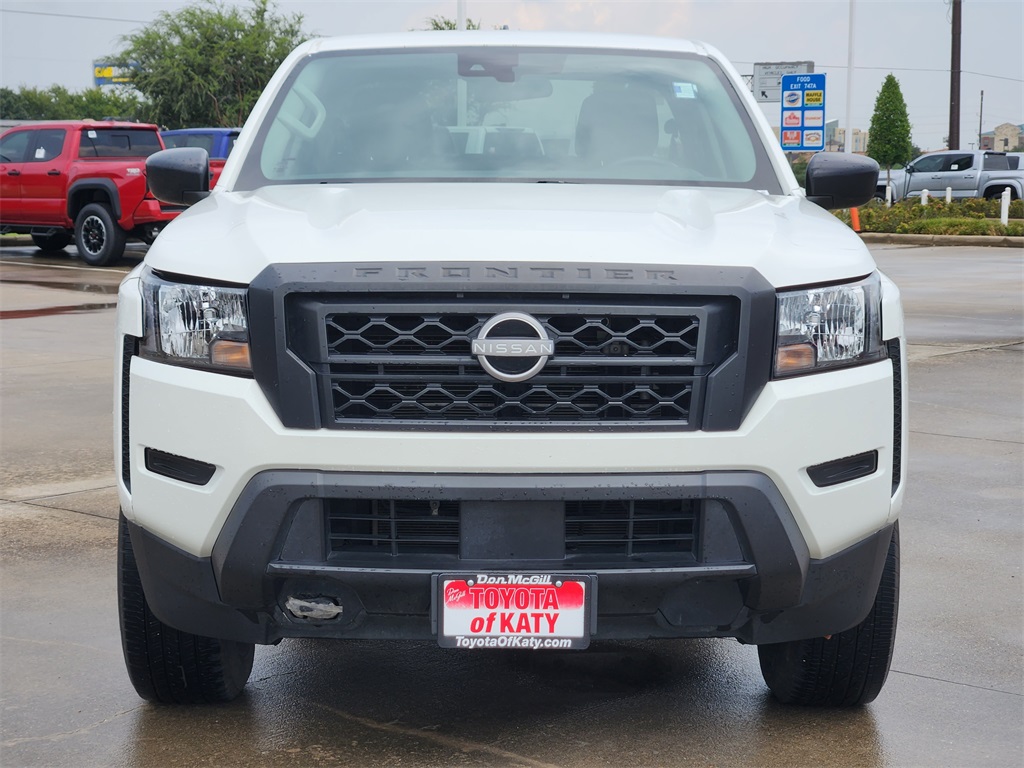 2023 Nissan Frontier S Crew Cab photo 2