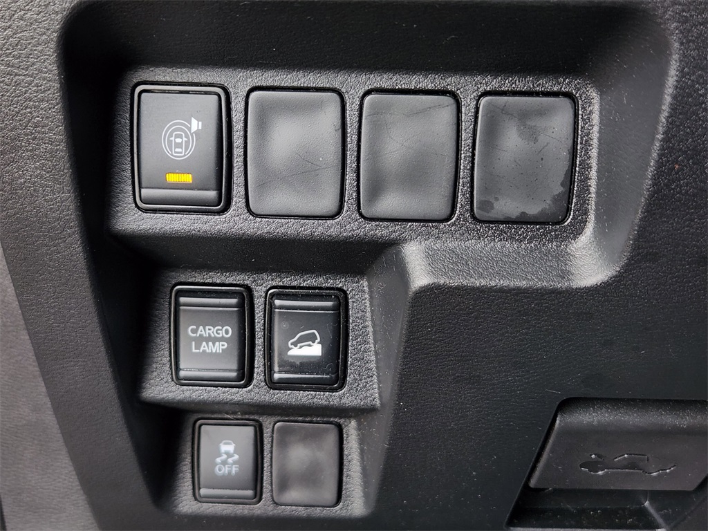 2023 Nissan Frontier S Crew Cab photo 19