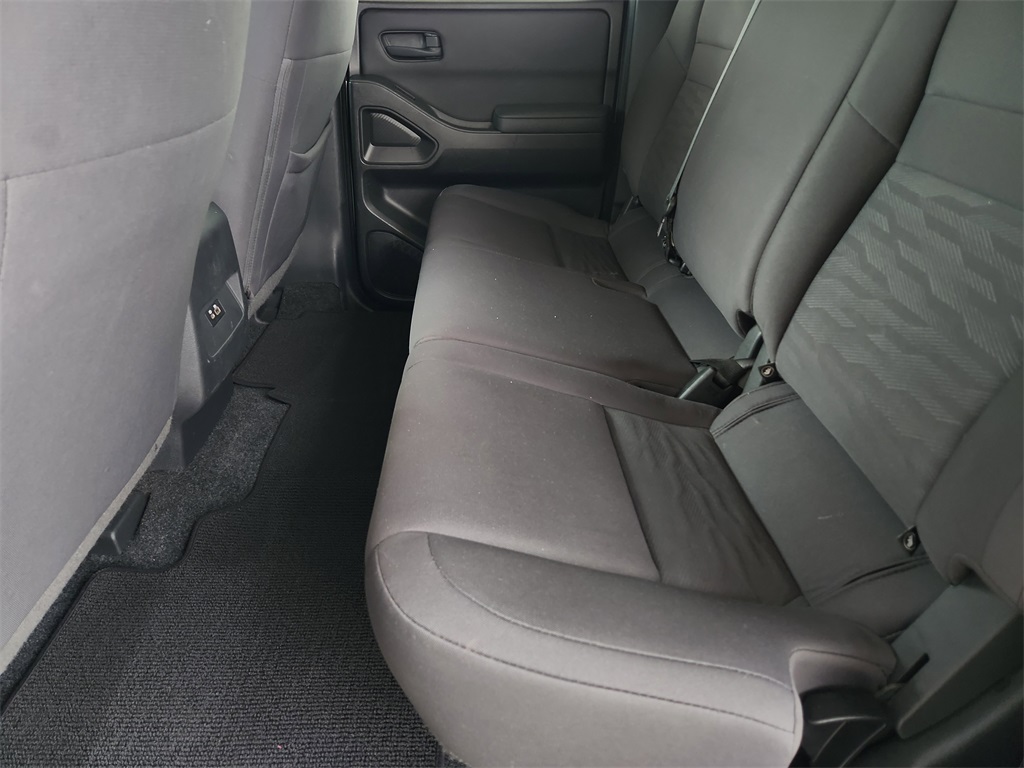 2023 Nissan Frontier S Crew Cab photo 27