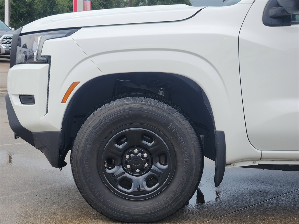 2023 Nissan Frontier S Crew Cab photo 8