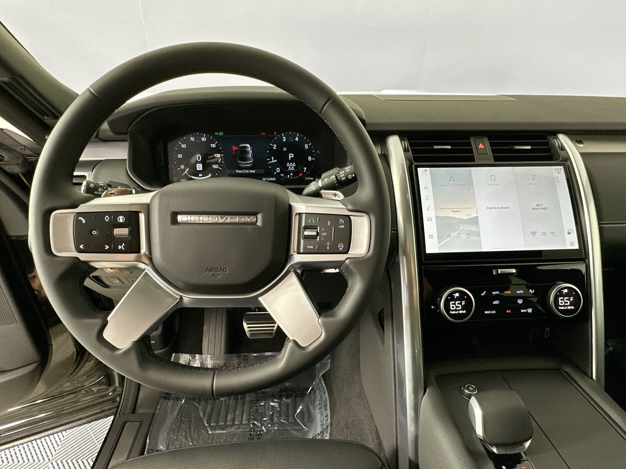 new 2026 Land Rover Discovery car, priced at $76,381