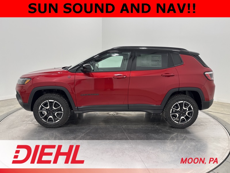 2026 Jeep Compass Trailhawk photo 3