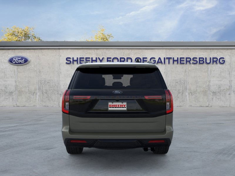 2025 Ford Expedition photo 4