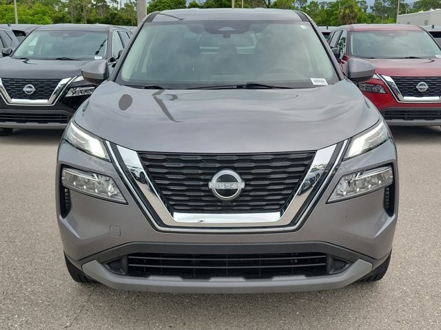 2023 Gun Metallic Nissan Rogue SV FWD SUV