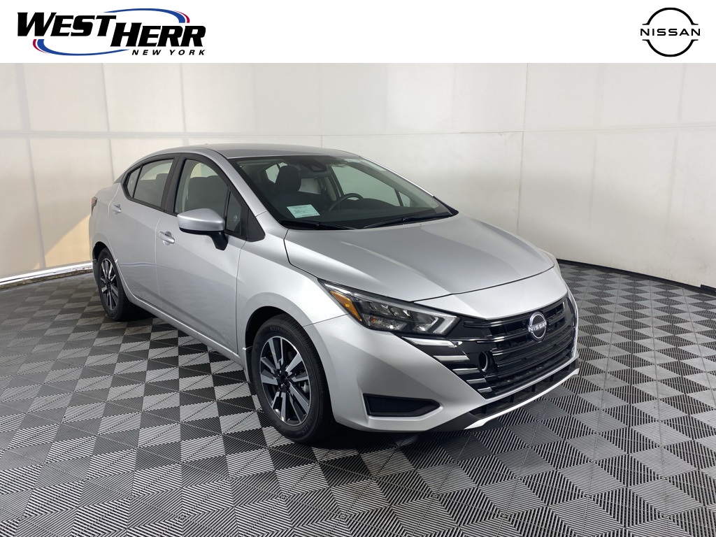 2009 Used Nissan Versa 5dr Hatchback I4 Automatic 1.8 S at Revved Motors  Serving Addison, IL, IID 22944486, image size:1024x768