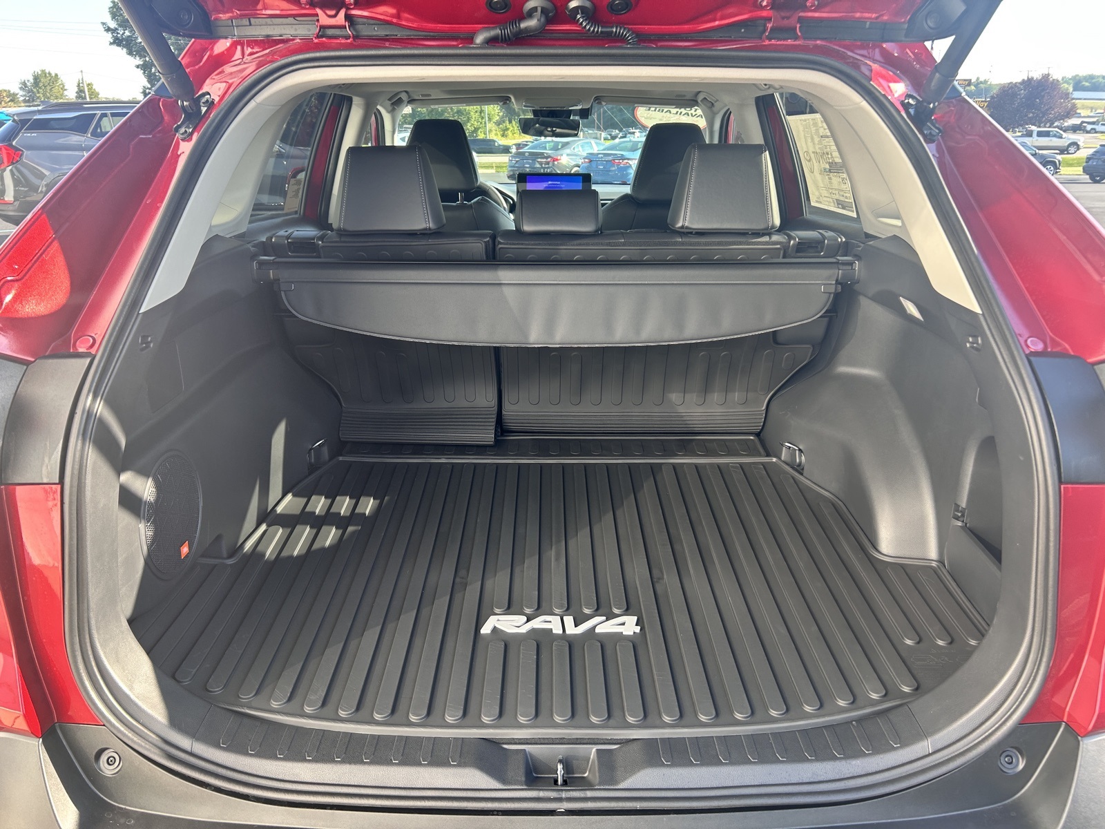 2025 Toyota RAV4 XLE Premium photo 11