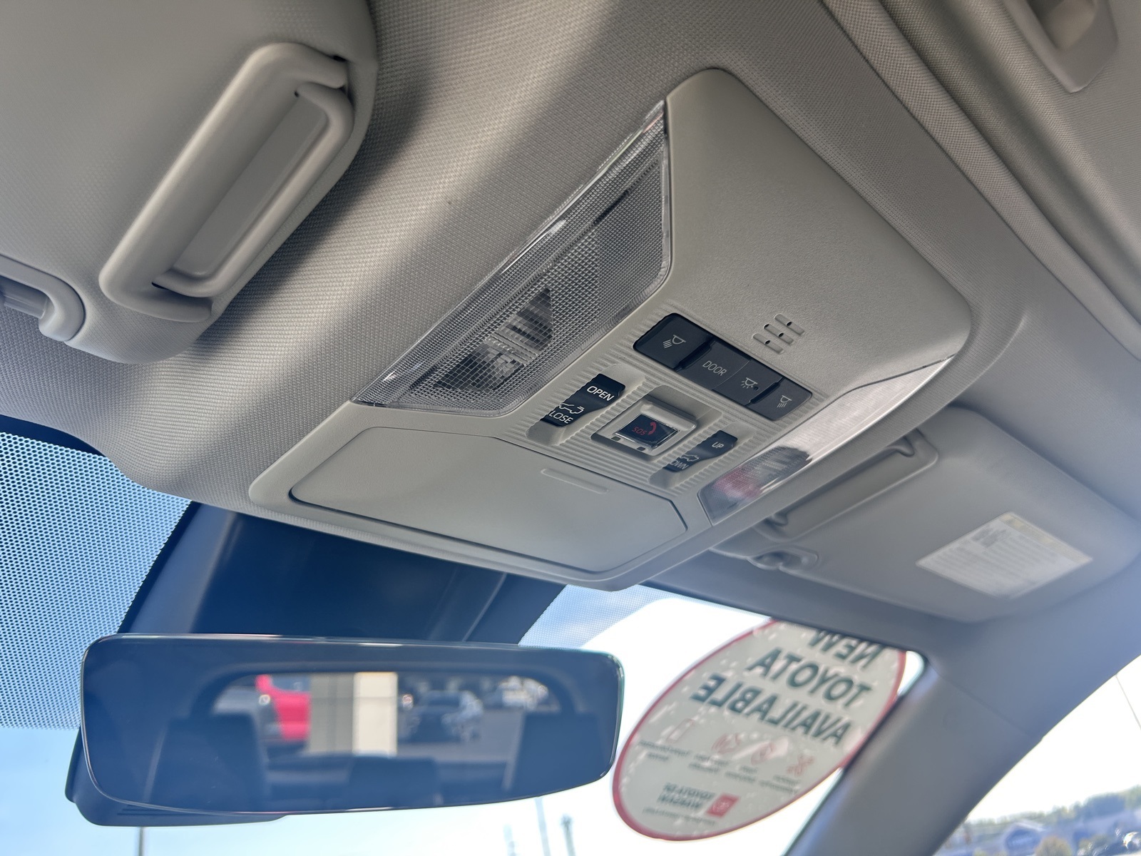 2025 Toyota RAV4 XLE Premium photo 39