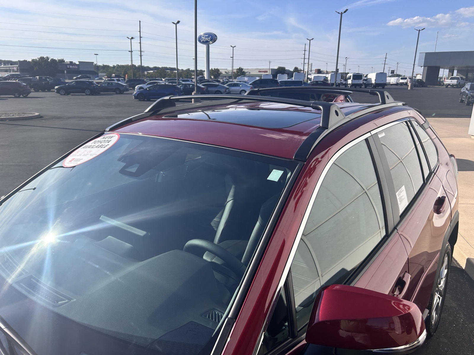 2025 Toyota RAV4 XLE Premium photo 9