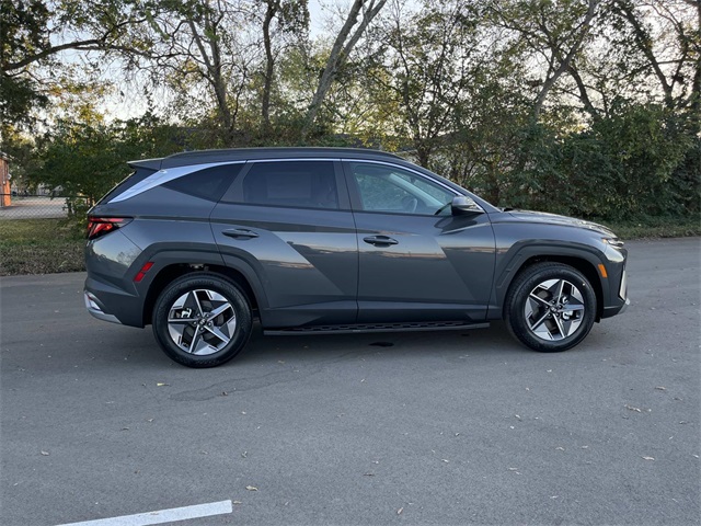 new 2026 Hyundai Tucson car, priced at $29,625