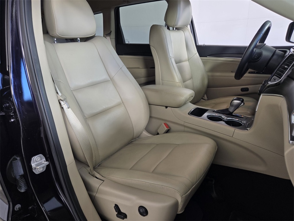 used 2021 Jeep Grand Cherokee car, priced at $18,498